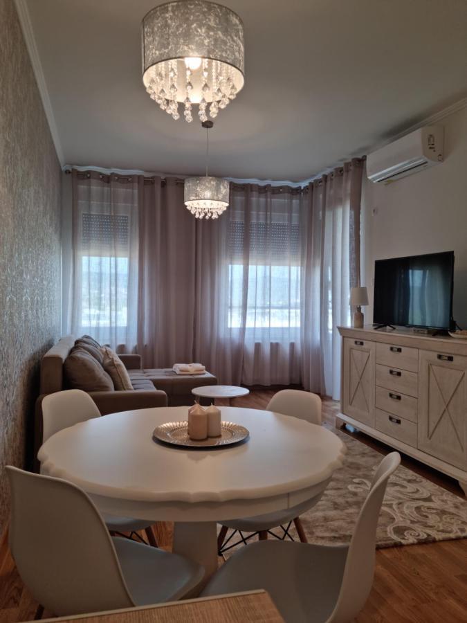 Apartman Anamarija Appartamento Banja Luka Esterno foto