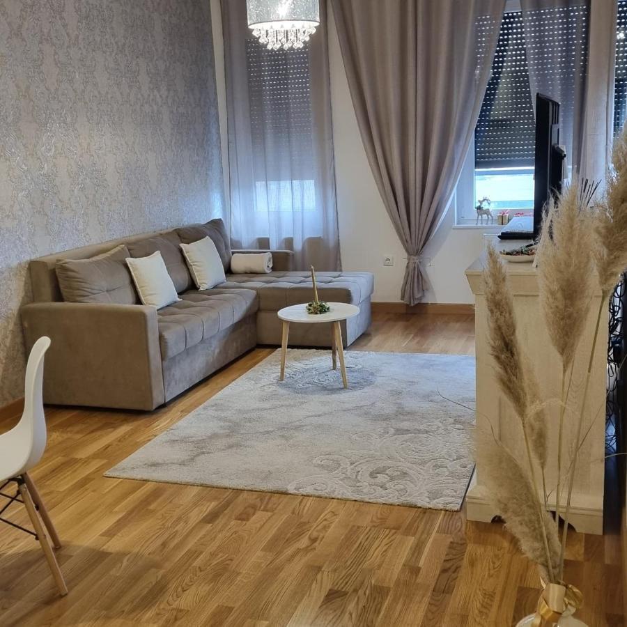 Apartman Anamarija Appartamento Banja Luka Esterno foto